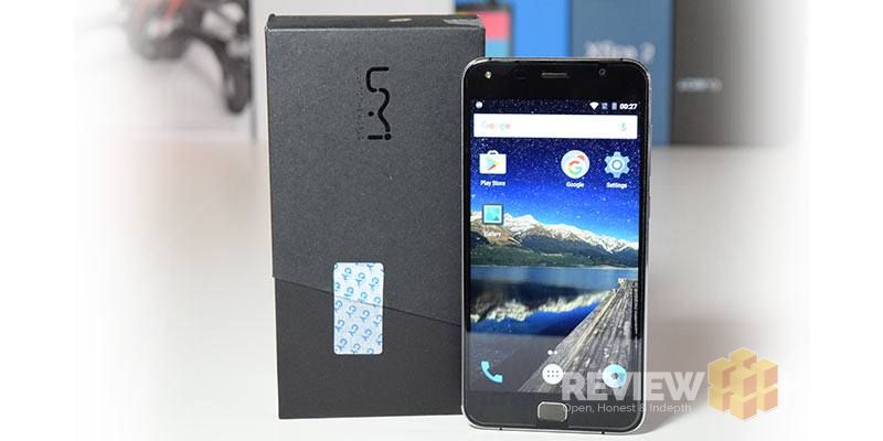 UMi Touch Smartphone next to box