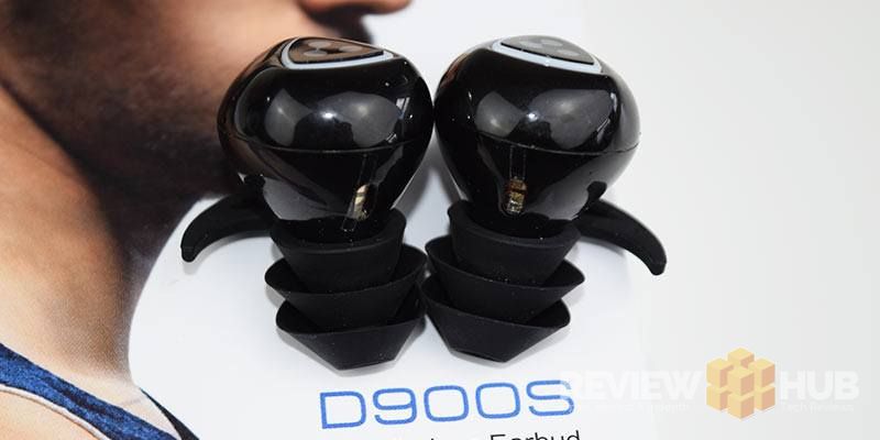 D900S Headhones with ear inserts