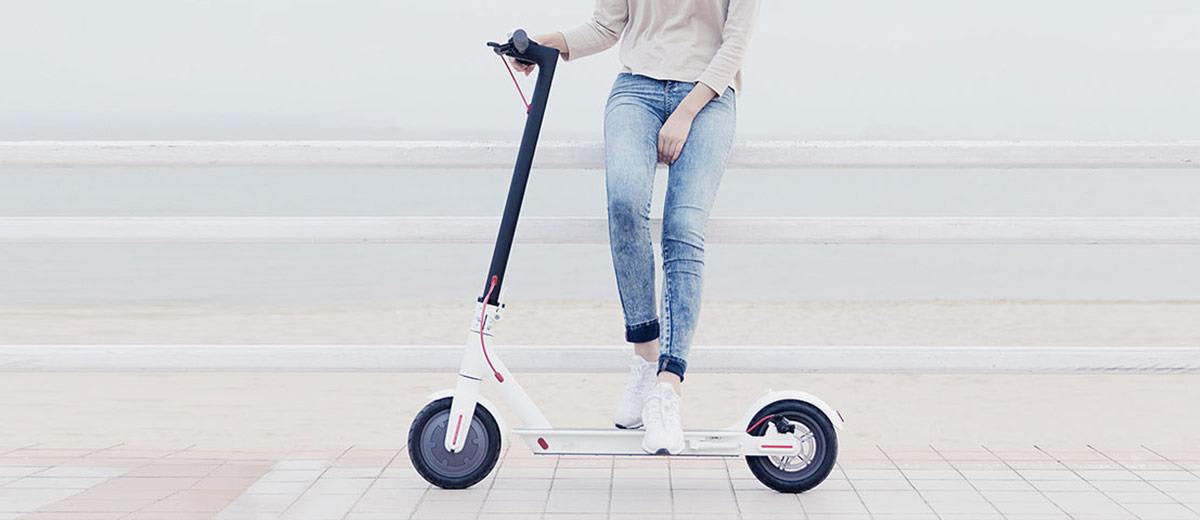 Xiaomi-MiJia-Electric-Folding-Scooter-white Xiaomi MiJia Electric Folding Scooter White