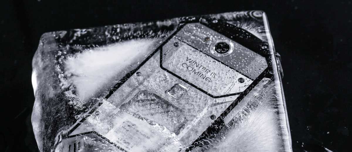 Doogee S60 frozen in ice